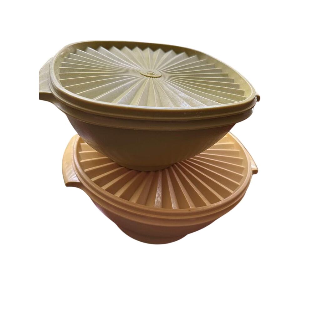 Vintage Tupperware Bowls‎